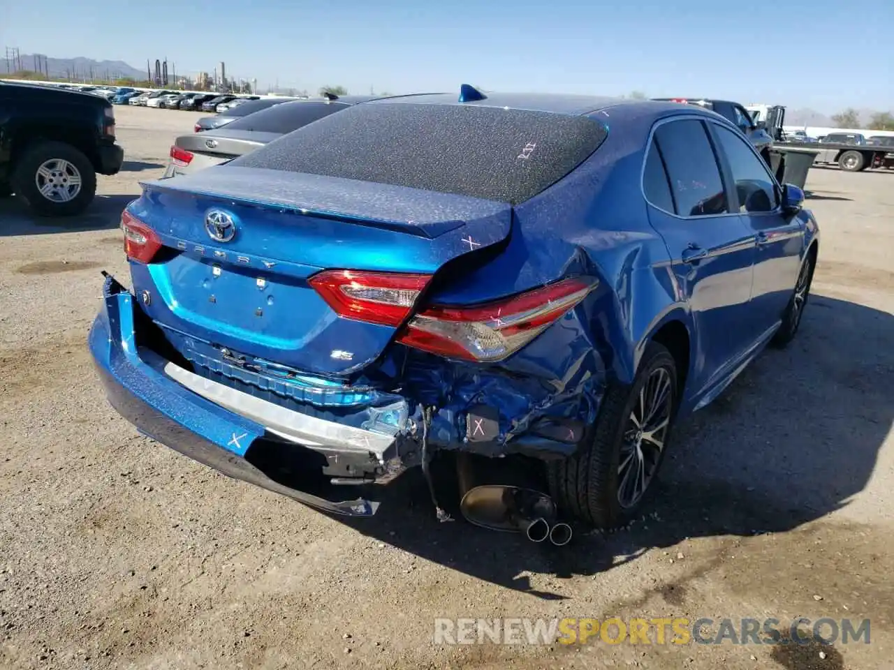 4 Photograph of a damaged car 4T1B11HK9KU285337 TOYOTA CAMRY 2019