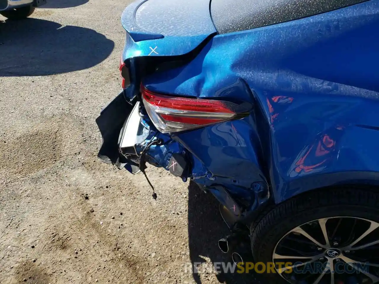 9 Photograph of a damaged car 4T1B11HK9KU285337 TOYOTA CAMRY 2019