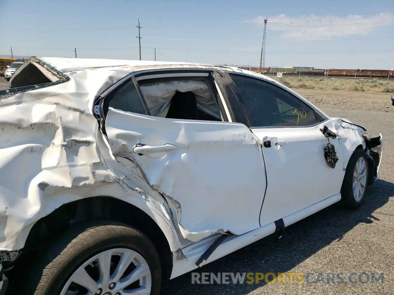 9 Photograph of a damaged car 4T1B11HK9KU288786 TOYOTA CAMRY 2019