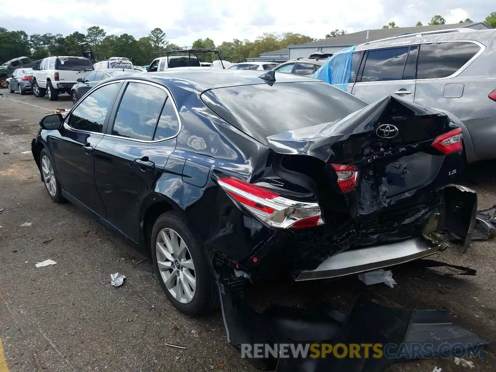 3 Photograph of a damaged car 4T1B11HK9KU289954 TOYOTA CAMRY 2019