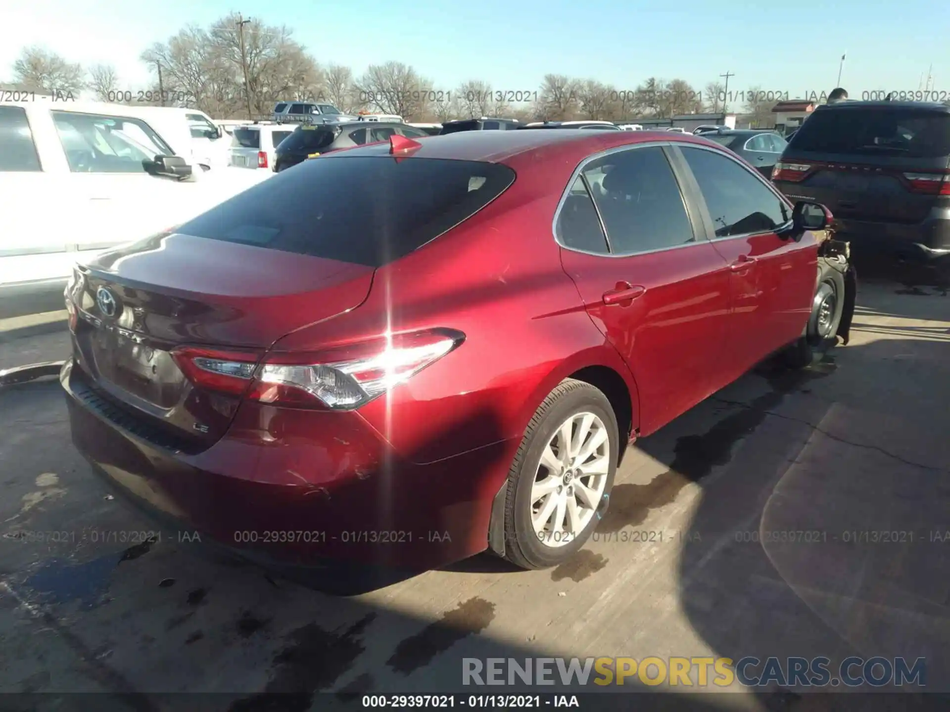 4 Photograph of a damaged car 4T1B11HK9KU291039 TOYOTA CAMRY 2019