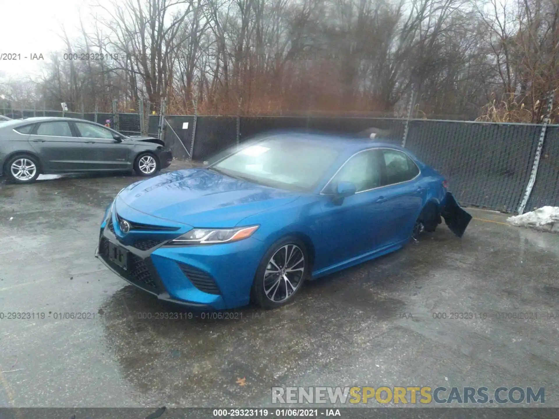 2 Photograph of a damaged car 4T1B11HK9KU291171 TOYOTA CAMRY 2019