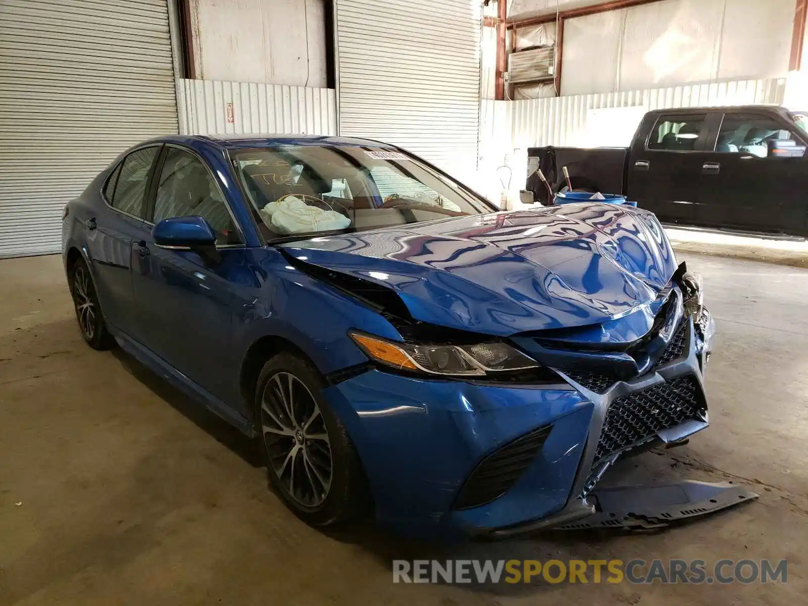 1 Photograph of a damaged car 4T1B11HK9KU295608 TOYOTA CAMRY 2019