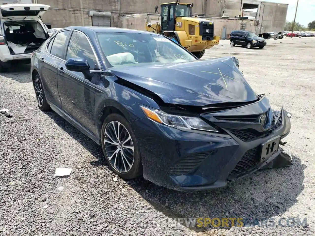 1 Photograph of a damaged car 4T1B11HK9KU298976 TOYOTA CAMRY 2019