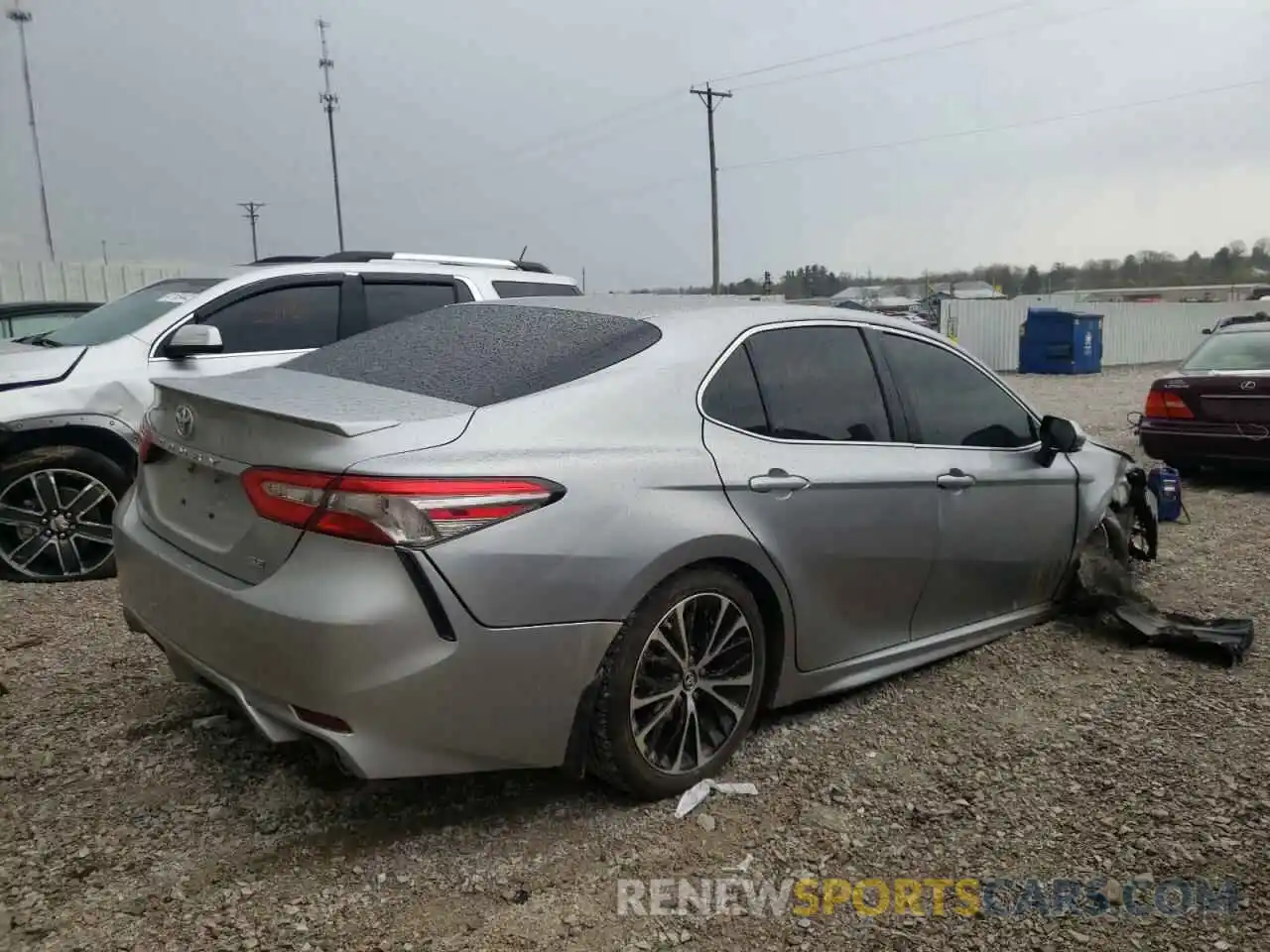 4 Photograph of a damaged car 4T1B11HK9KU679145 TOYOTA CAMRY 2019