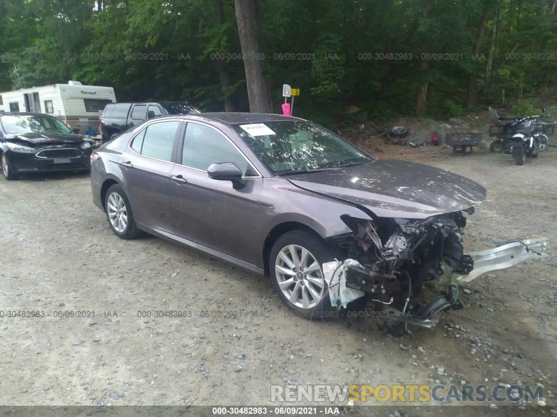 1 Photograph of a damaged car 4T1B11HK9KU682692 TOYOTA CAMRY 2019