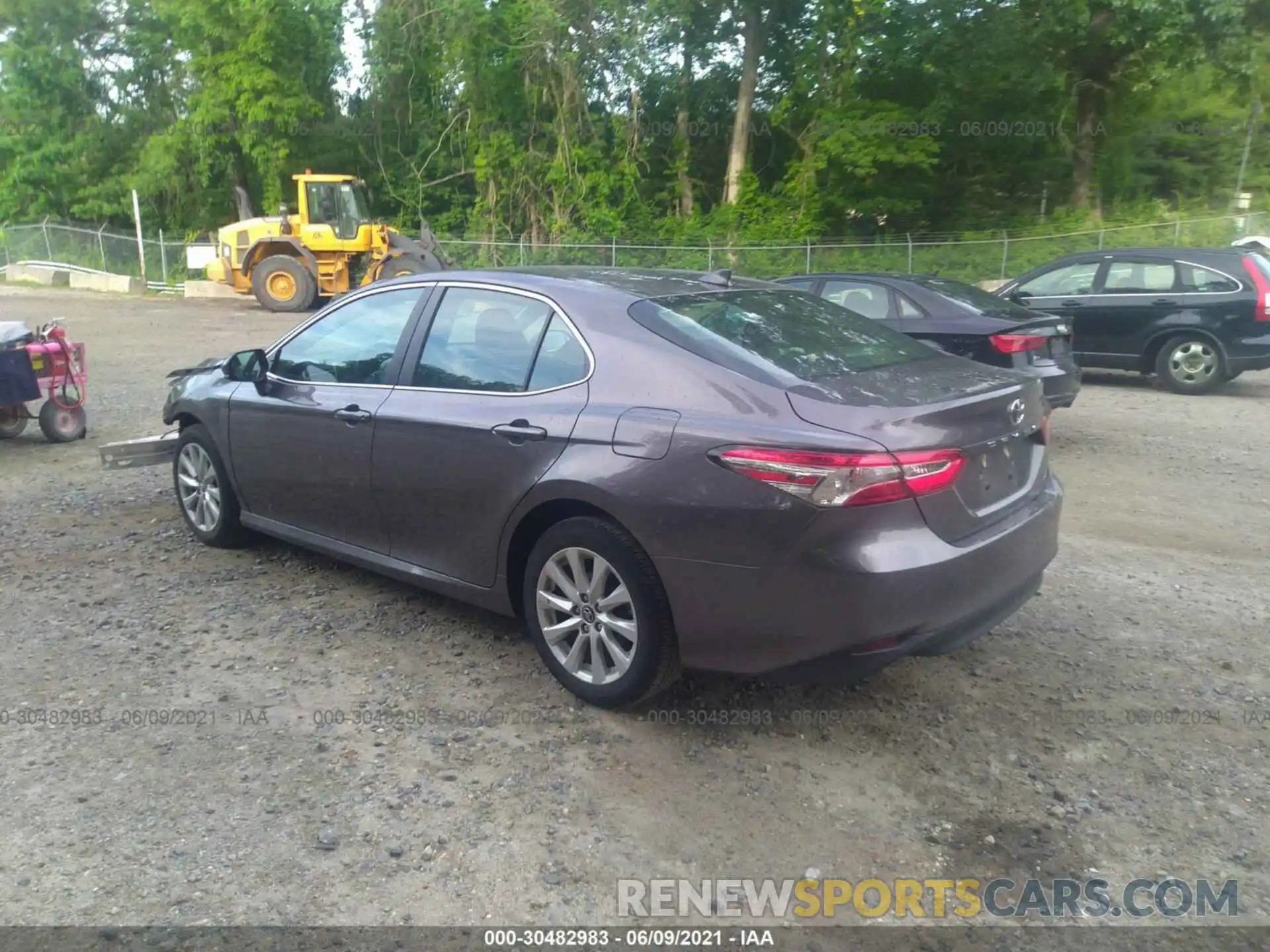 3 Photograph of a damaged car 4T1B11HK9KU682692 TOYOTA CAMRY 2019