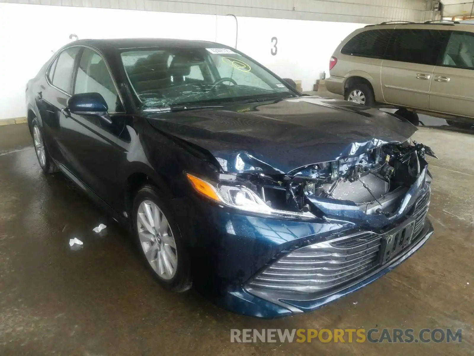 1 Photograph of a damaged car 4T1B11HK9KU683129 TOYOTA CAMRY 2019