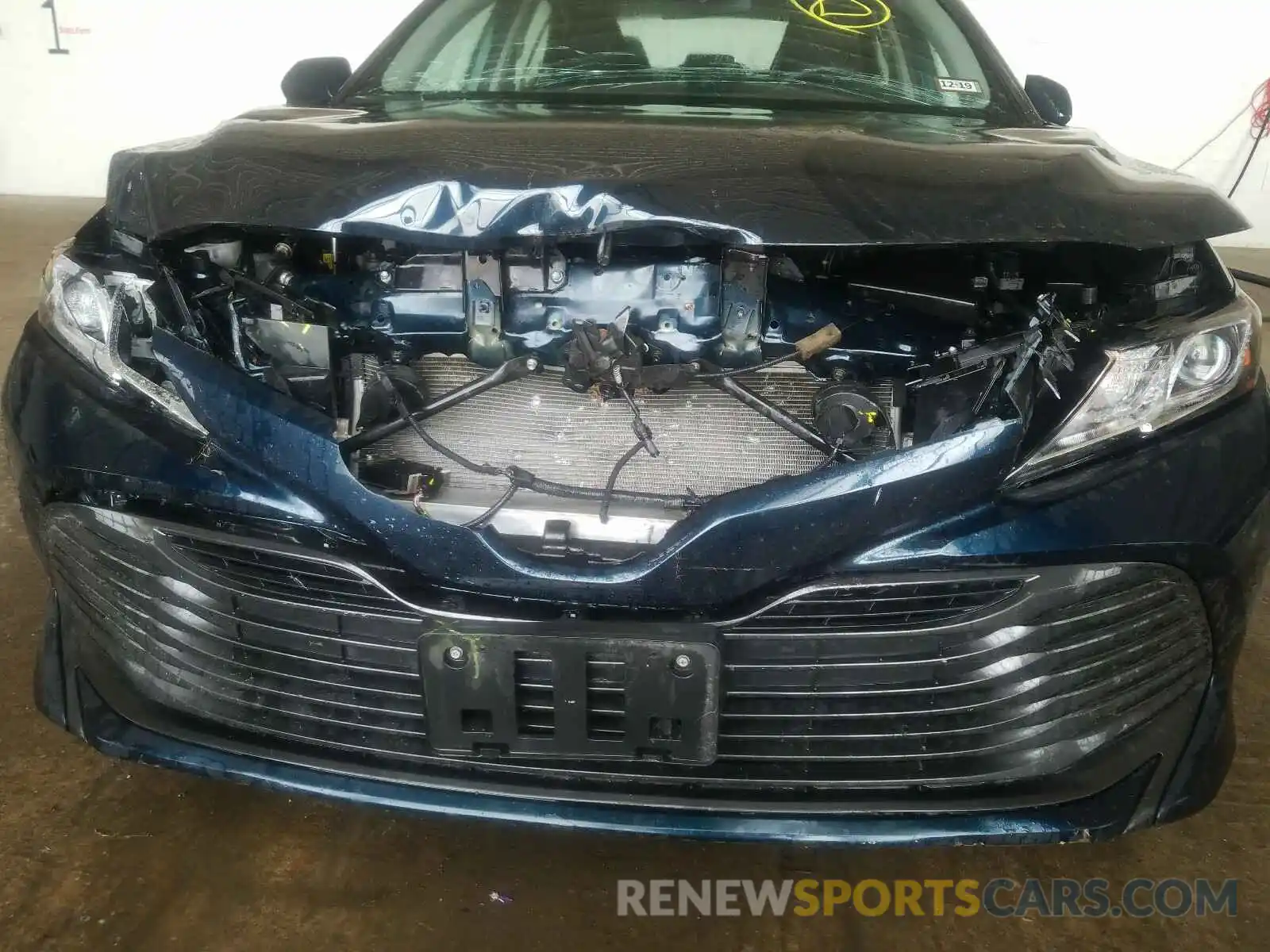 9 Photograph of a damaged car 4T1B11HK9KU683129 TOYOTA CAMRY 2019