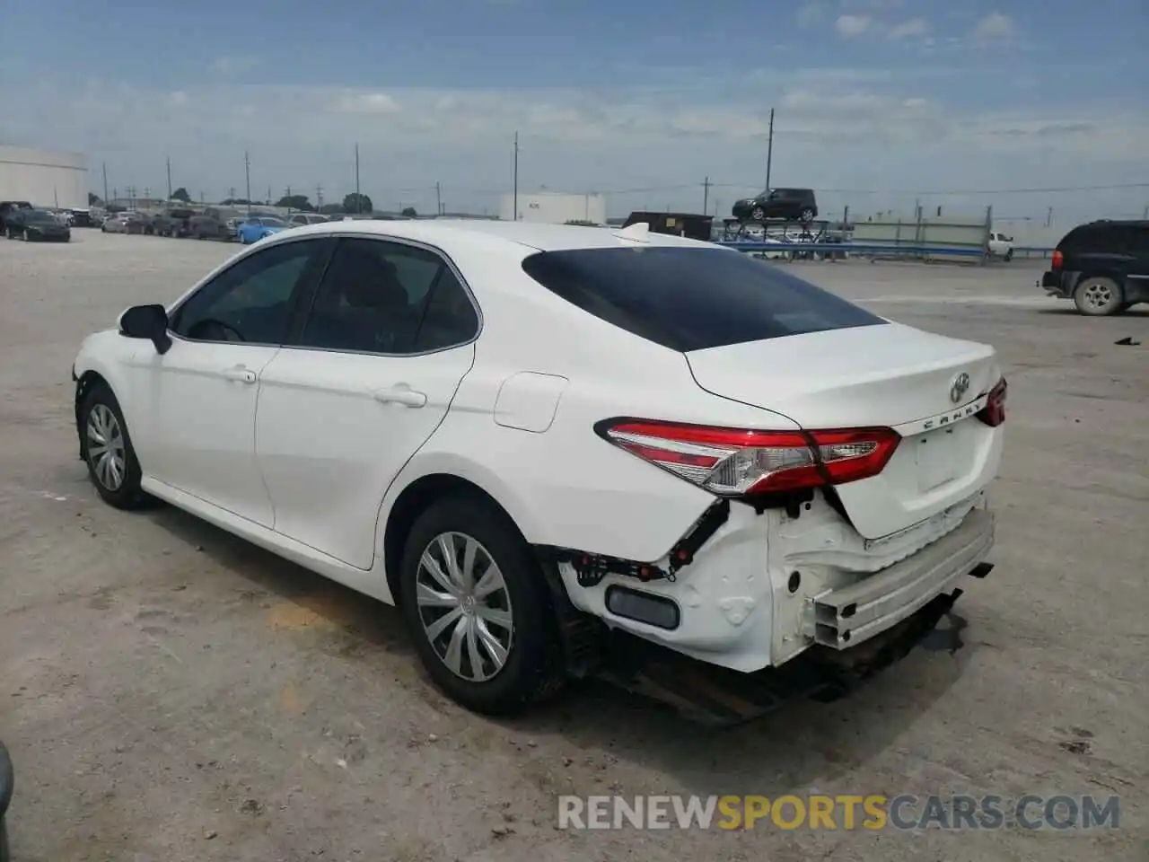 3 Photograph of a damaged car 4T1B11HK9KU683258 TOYOTA CAMRY 2019