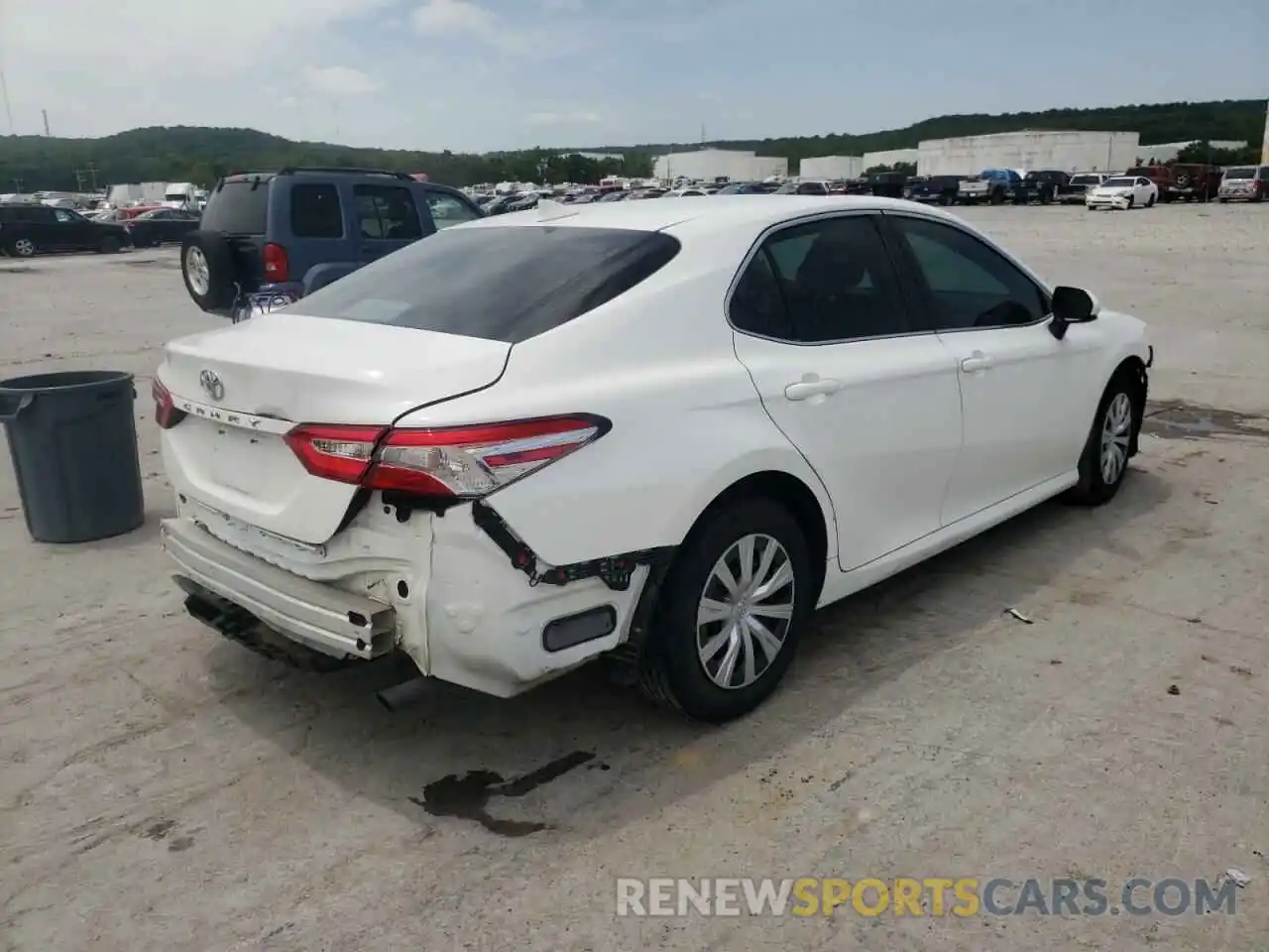 4 Photograph of a damaged car 4T1B11HK9KU683258 TOYOTA CAMRY 2019