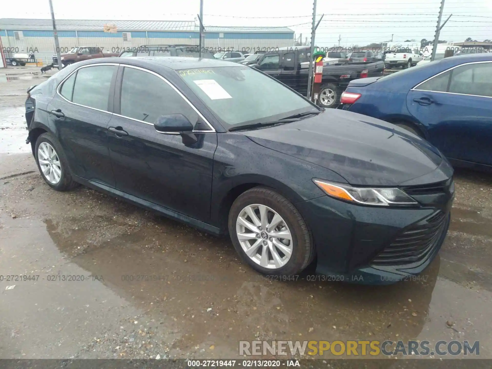 1 Photograph of a damaged car 4T1B11HK9KU683941 TOYOTA CAMRY 2019