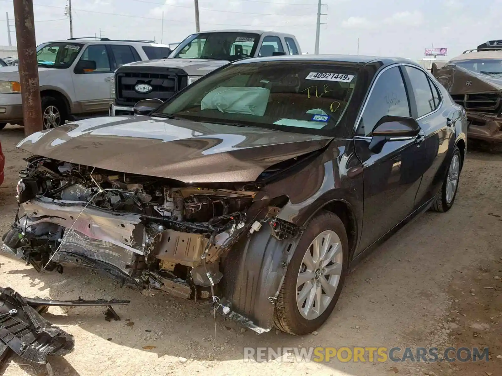 2 Photograph of a damaged car 4T1B11HK9KU684653 TOYOTA CAMRY 2019