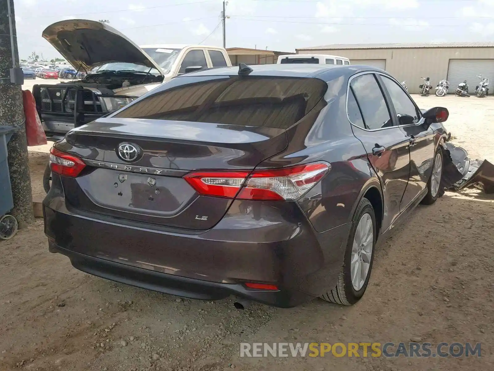 4 Photograph of a damaged car 4T1B11HK9KU684653 TOYOTA CAMRY 2019