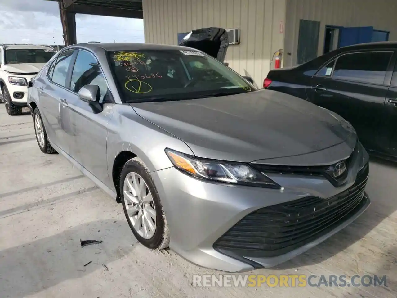 1 Photograph of a damaged car 4T1B11HK9KU687231 TOYOTA CAMRY 2019