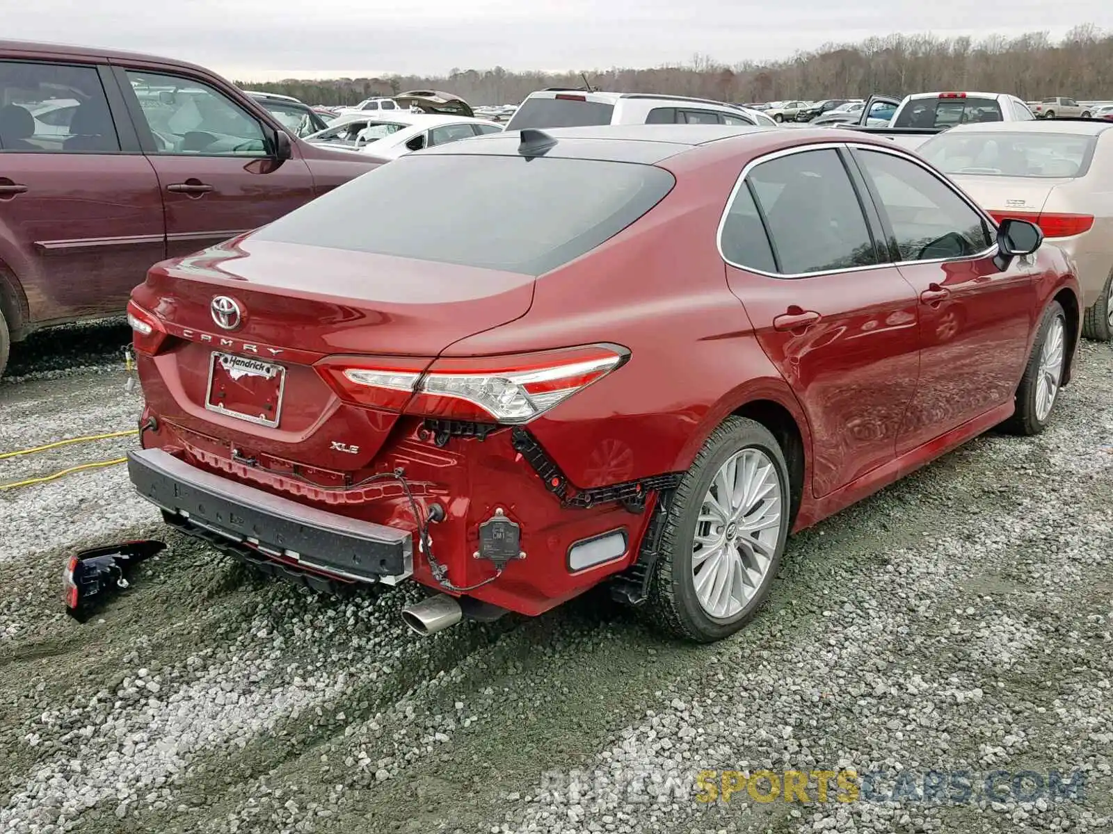 4 Фотография поврежденного автомобиля 4T1B11HK9KU687505 TOYOTA CAMRY 2019