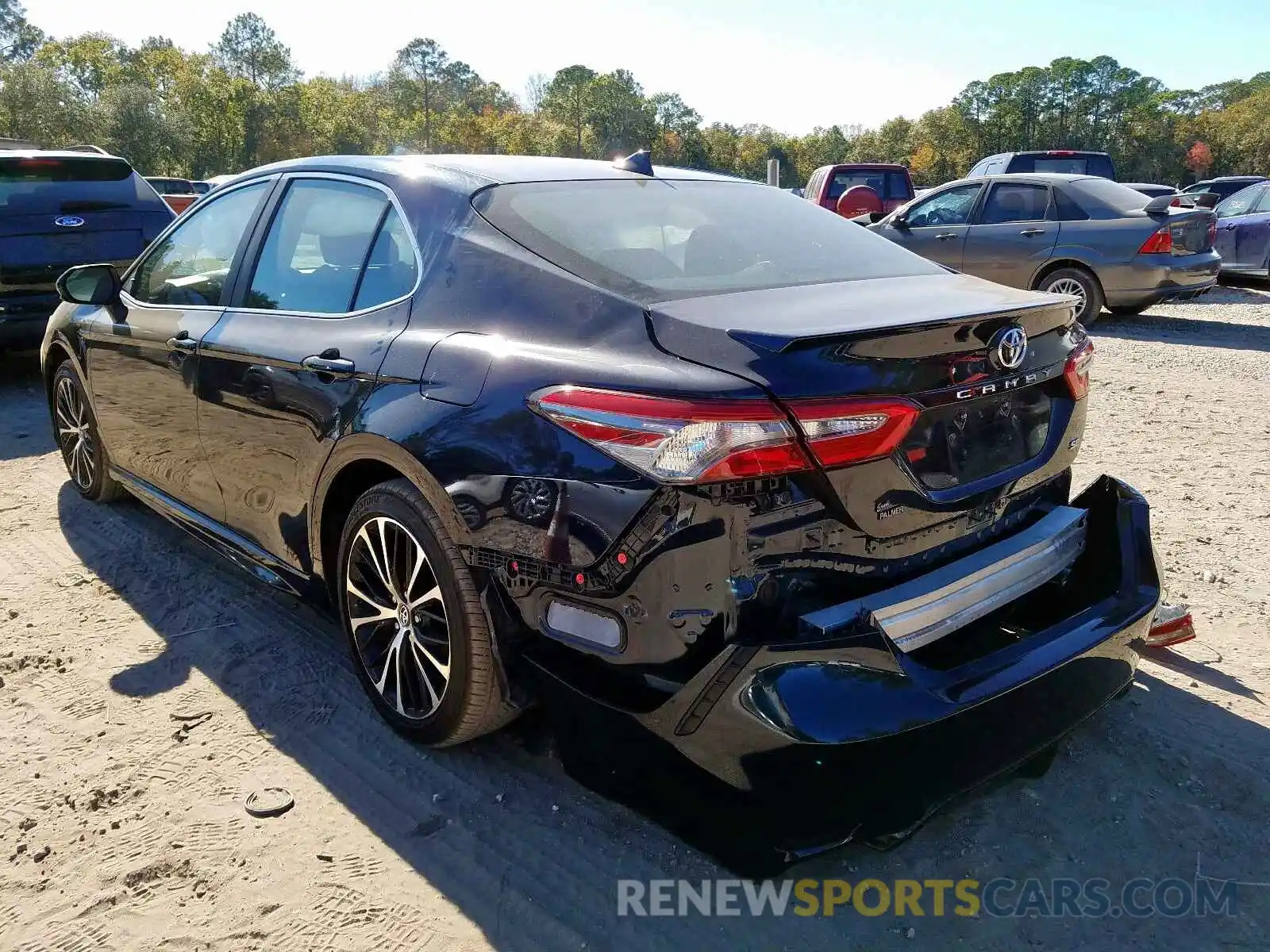 3 Photograph of a damaged car 4T1B11HK9KU687634 TOYOTA CAMRY 2019