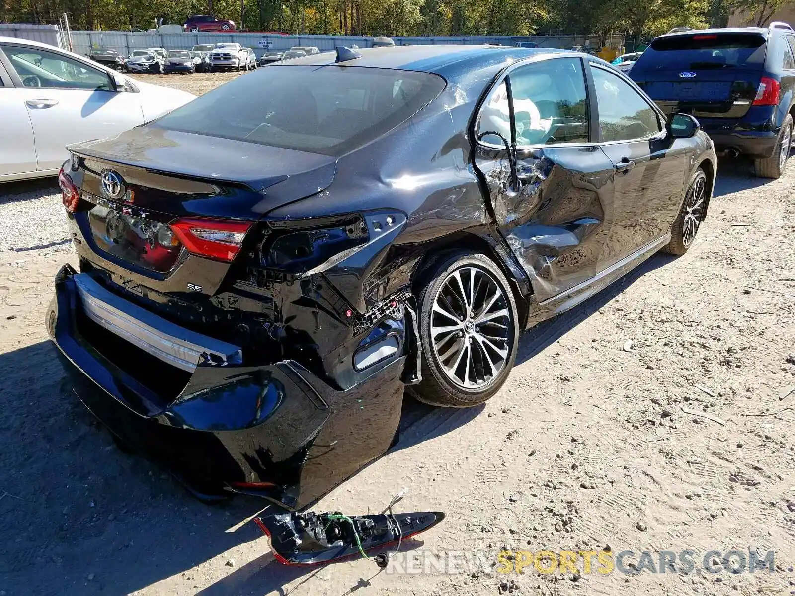 4 Photograph of a damaged car 4T1B11HK9KU687634 TOYOTA CAMRY 2019