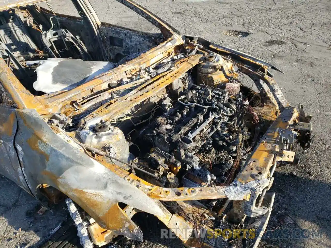 10 Photograph of a damaged car 4T1B11HK9KU688086 TOYOTA CAMRY 2019