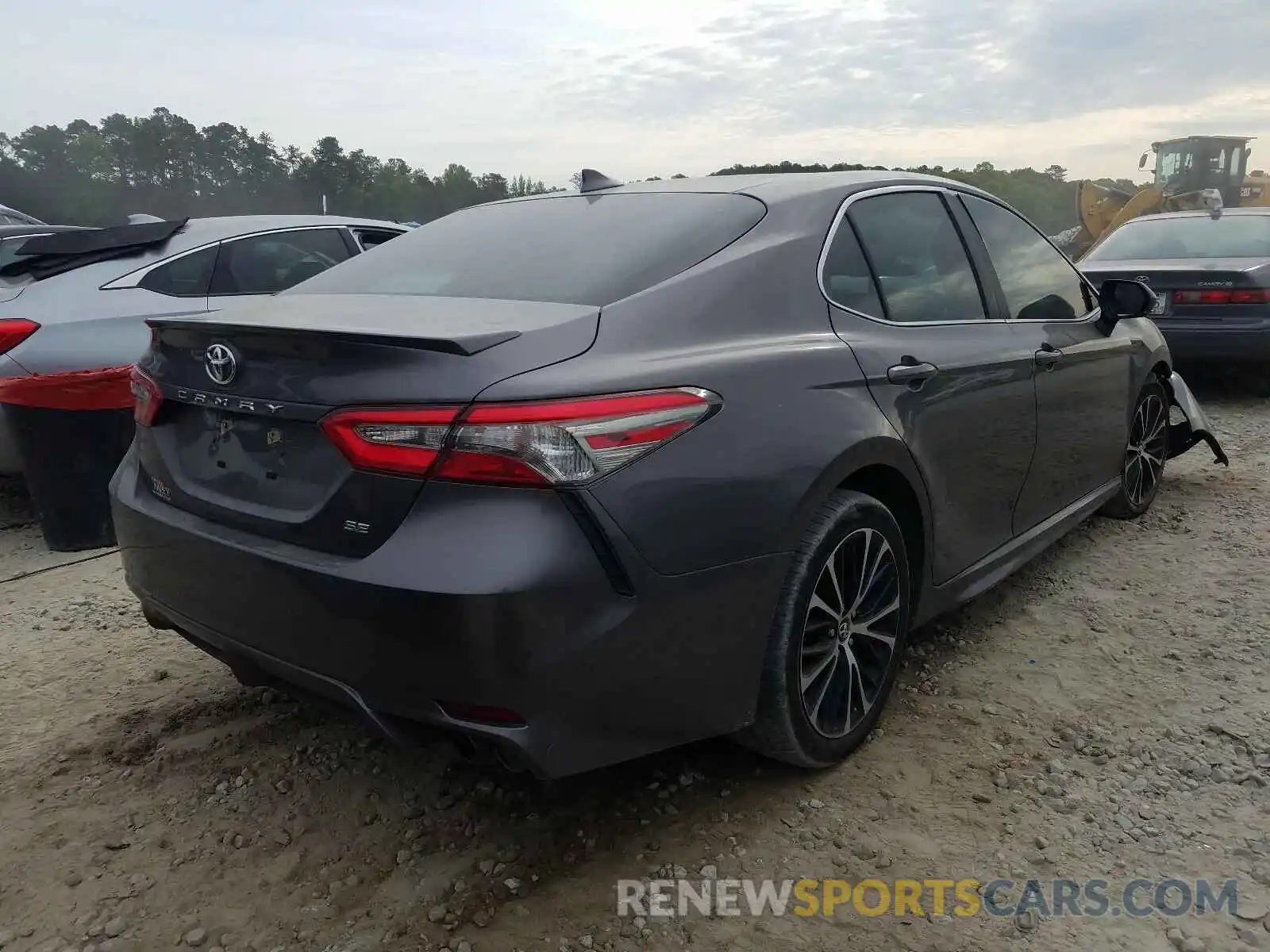 4 Photograph of a damaged car 4T1B11HK9KU688721 TOYOTA CAMRY 2019