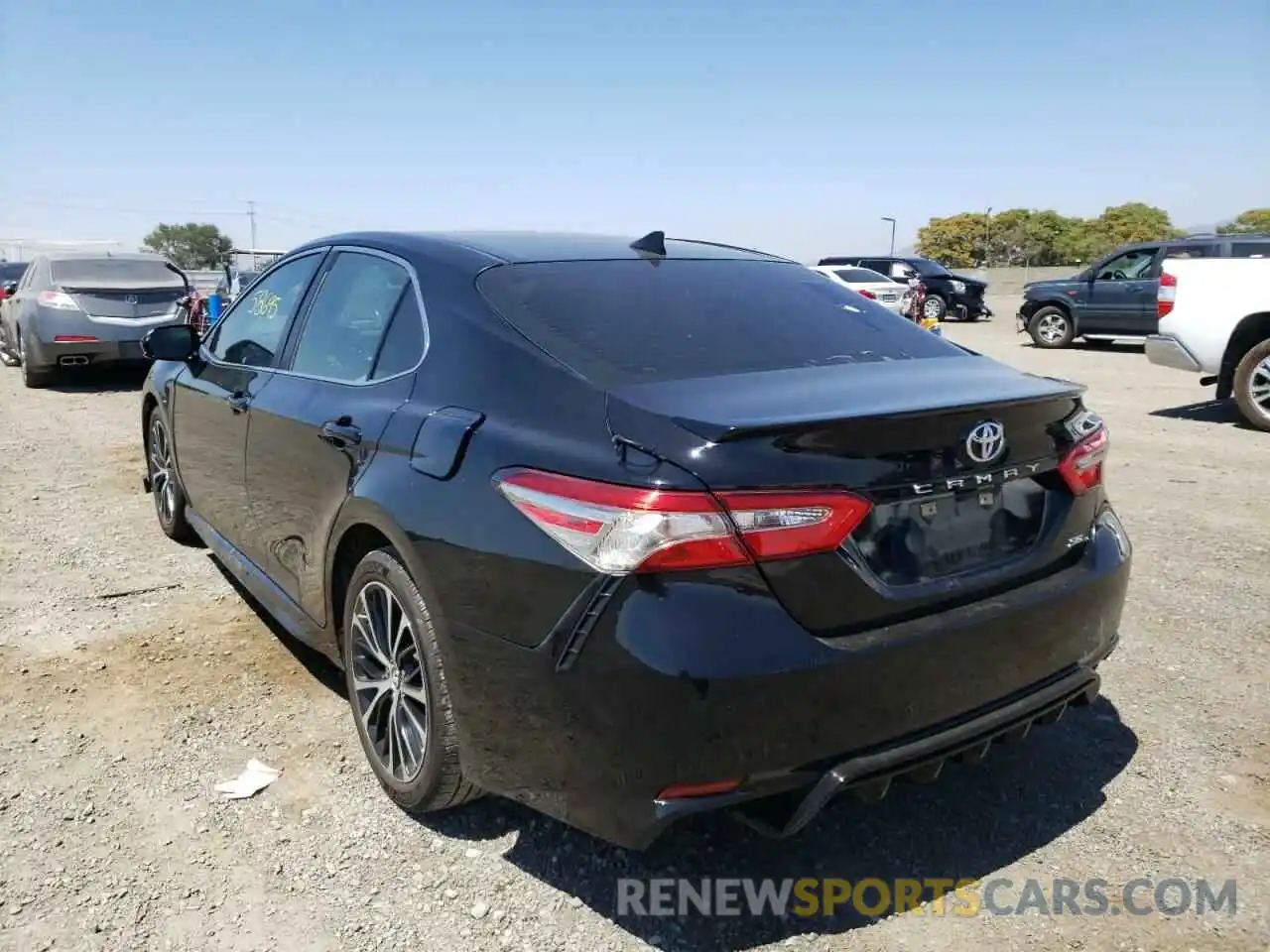 3 Photograph of a damaged car 4T1B11HK9KU688850 TOYOTA CAMRY 2019