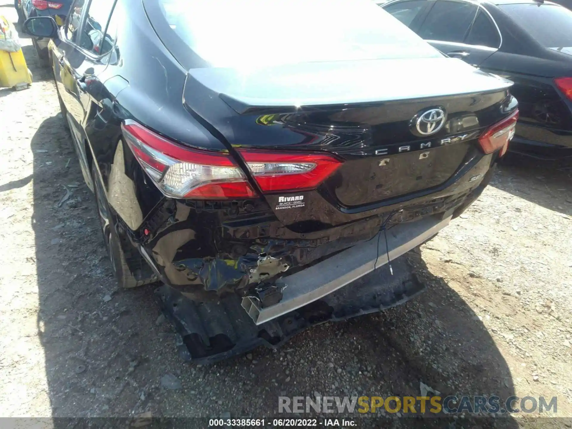 6 Photograph of a damaged car 4T1B11HK9KU689321 TOYOTA CAMRY 2019