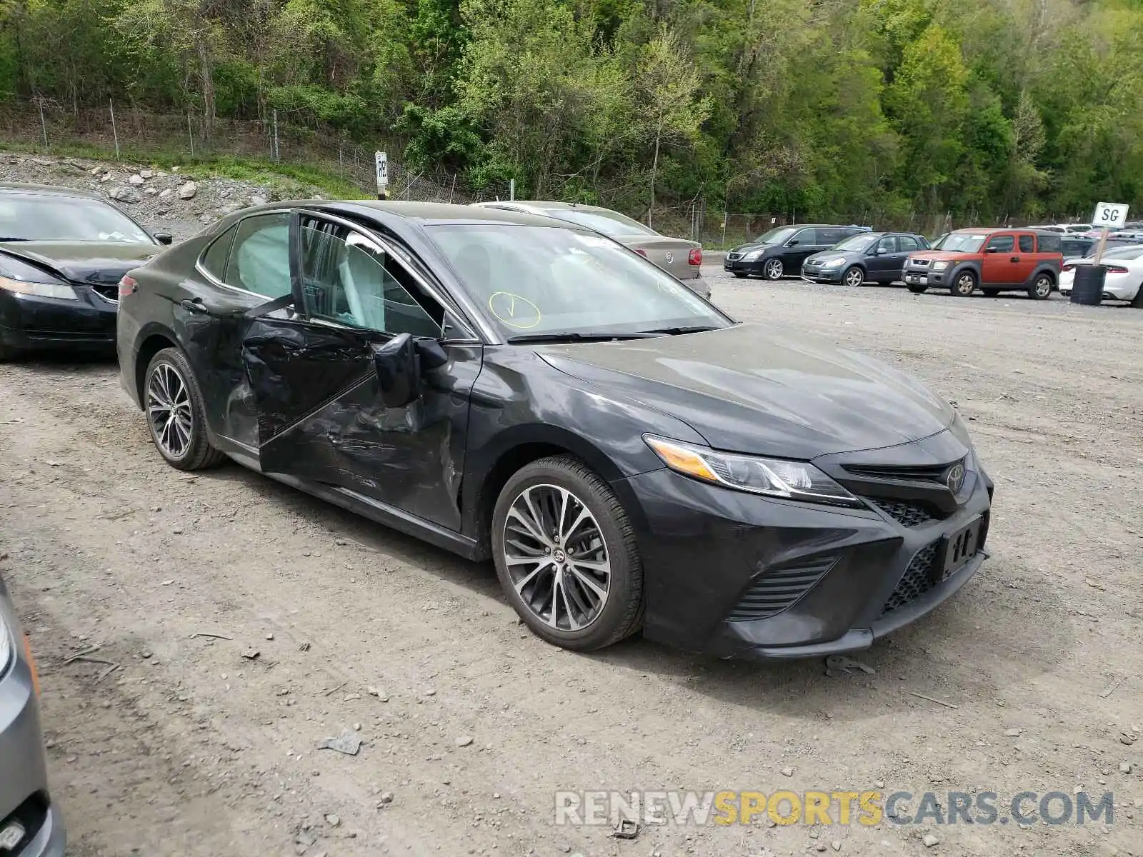 1 Photograph of a damaged car 4T1B11HK9KU690095 TOYOTA CAMRY 2019