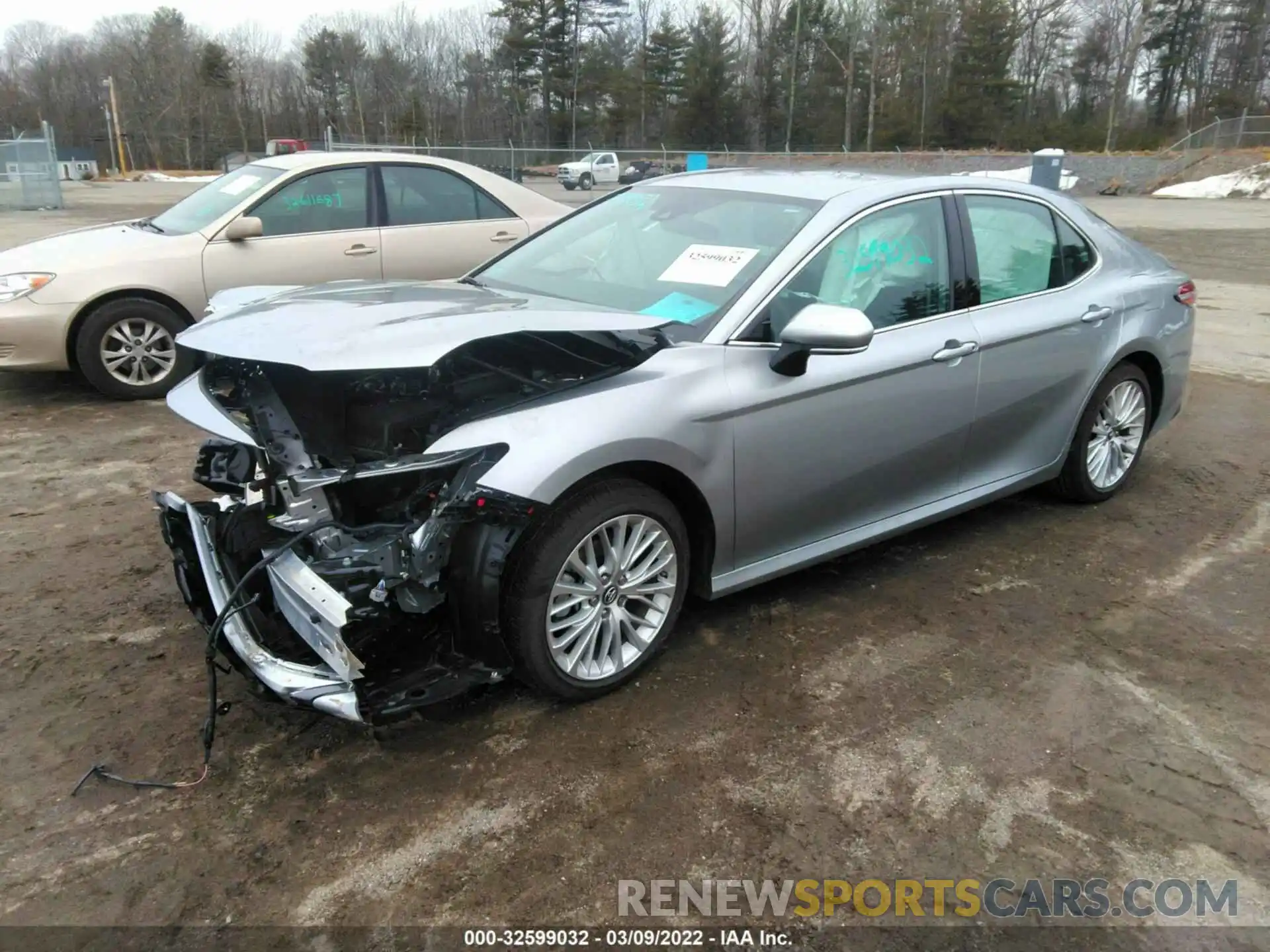 2 Photograph of a damaged car 4T1B11HK9KU692591 TOYOTA CAMRY 2019