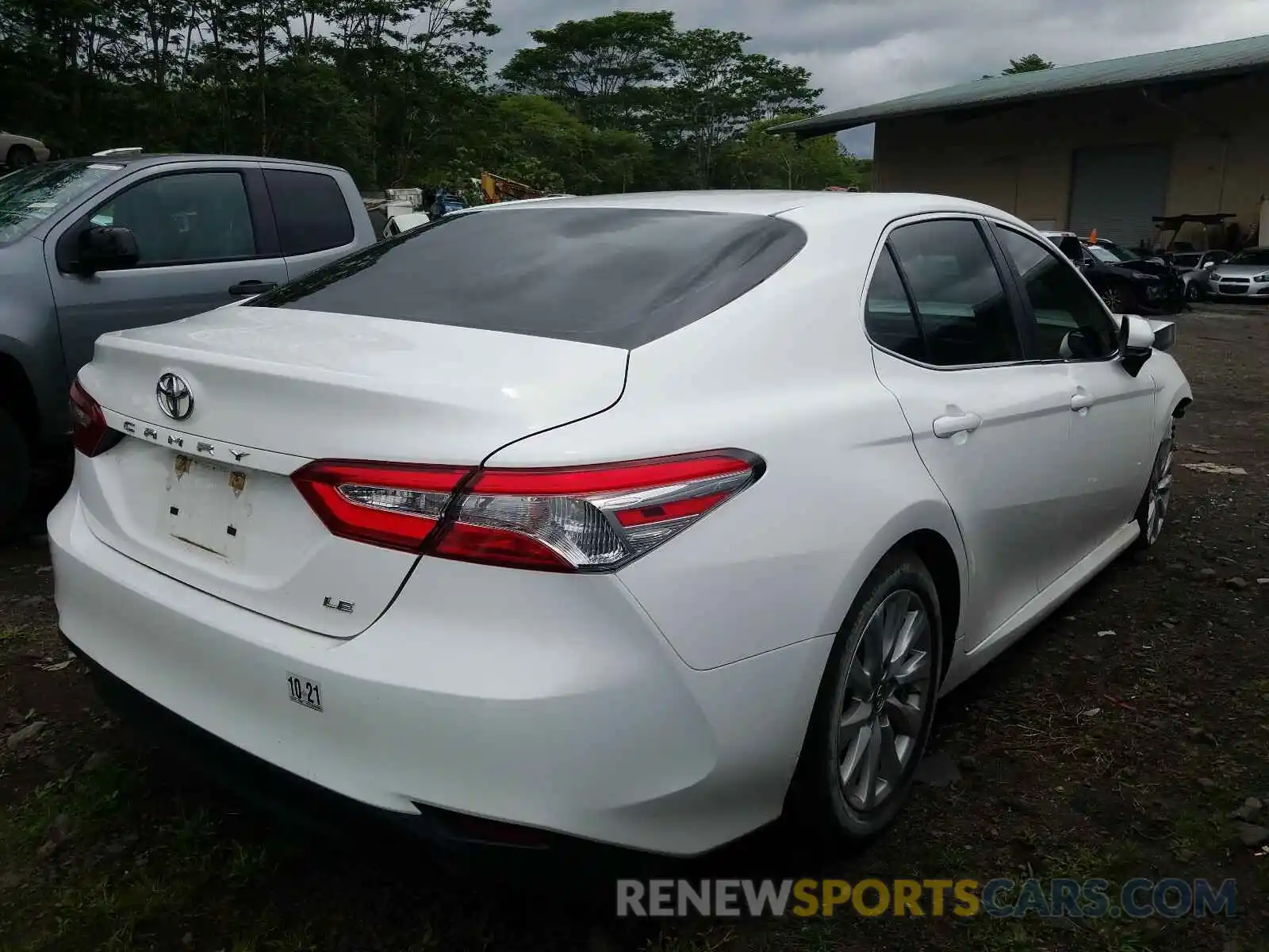 4 Photograph of a damaged car 4T1B11HK9KU693448 TOYOTA CAMRY 2019