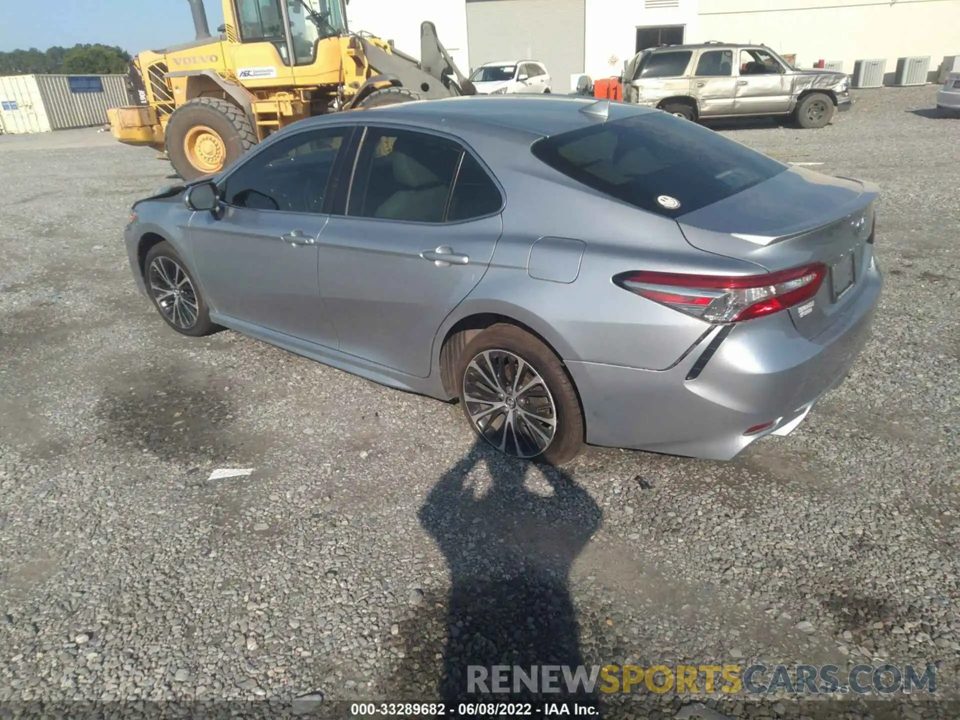 3 Photograph of a damaged car 4T1B11HK9KU694132 TOYOTA CAMRY 2019