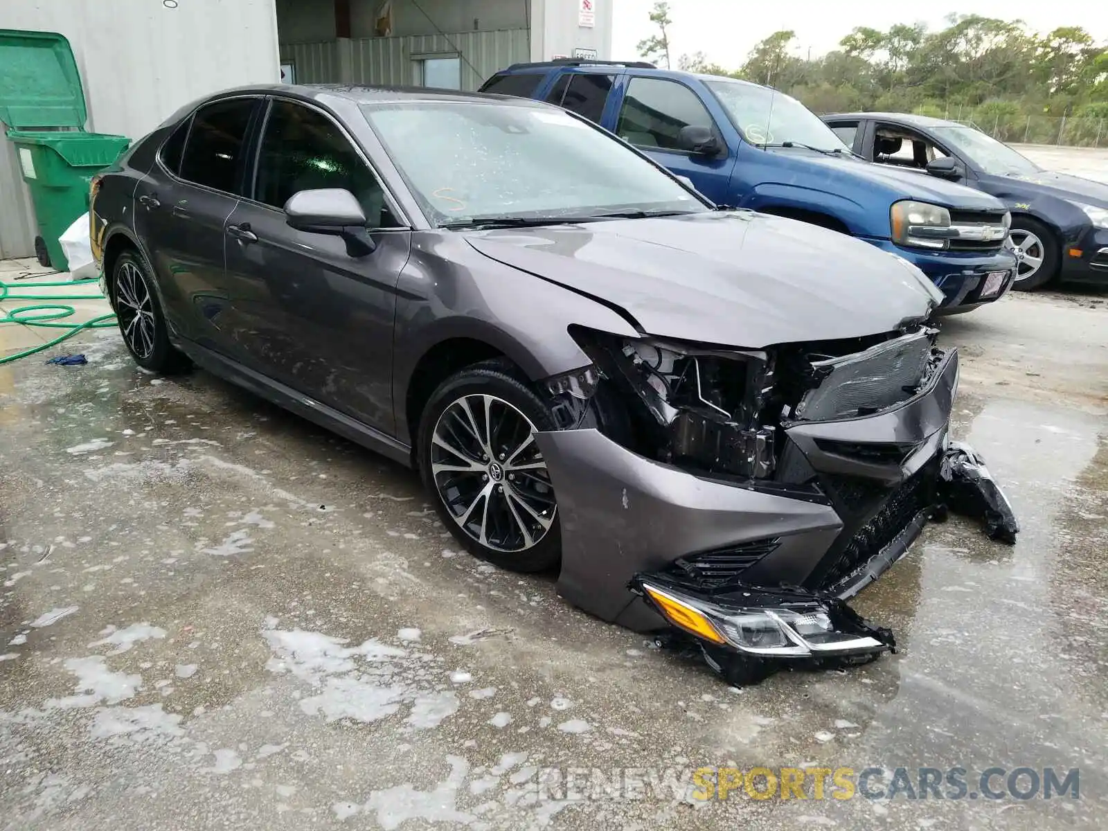 1 Photograph of a damaged car 4T1B11HK9KU696219 TOYOTA CAMRY 2019