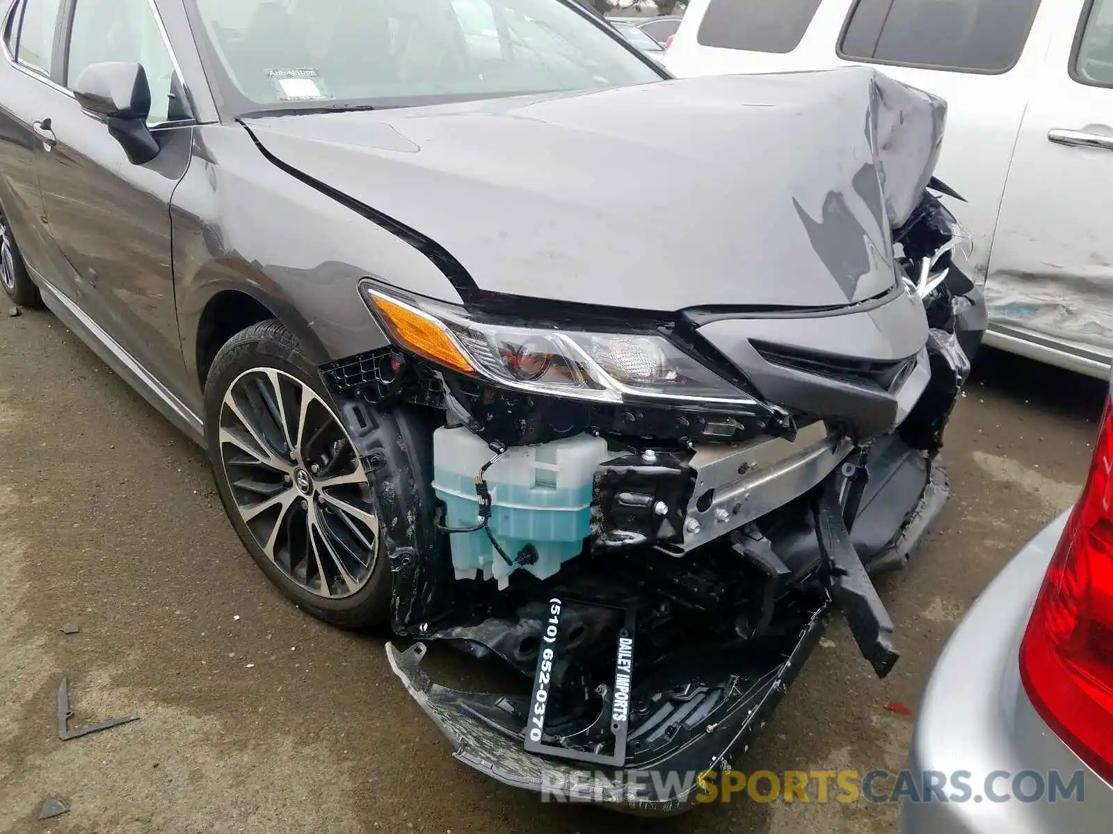 9 Photograph of a damaged car 4T1B11HK9KU697516 TOYOTA CAMRY 2019