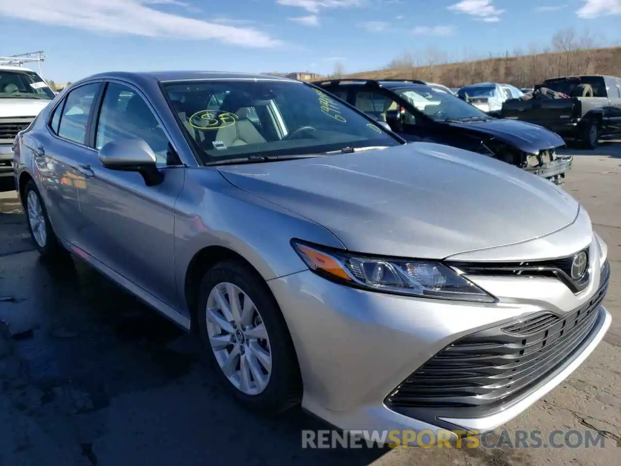 1 Photograph of a damaged car 4T1B11HK9KU697581 TOYOTA CAMRY 2019