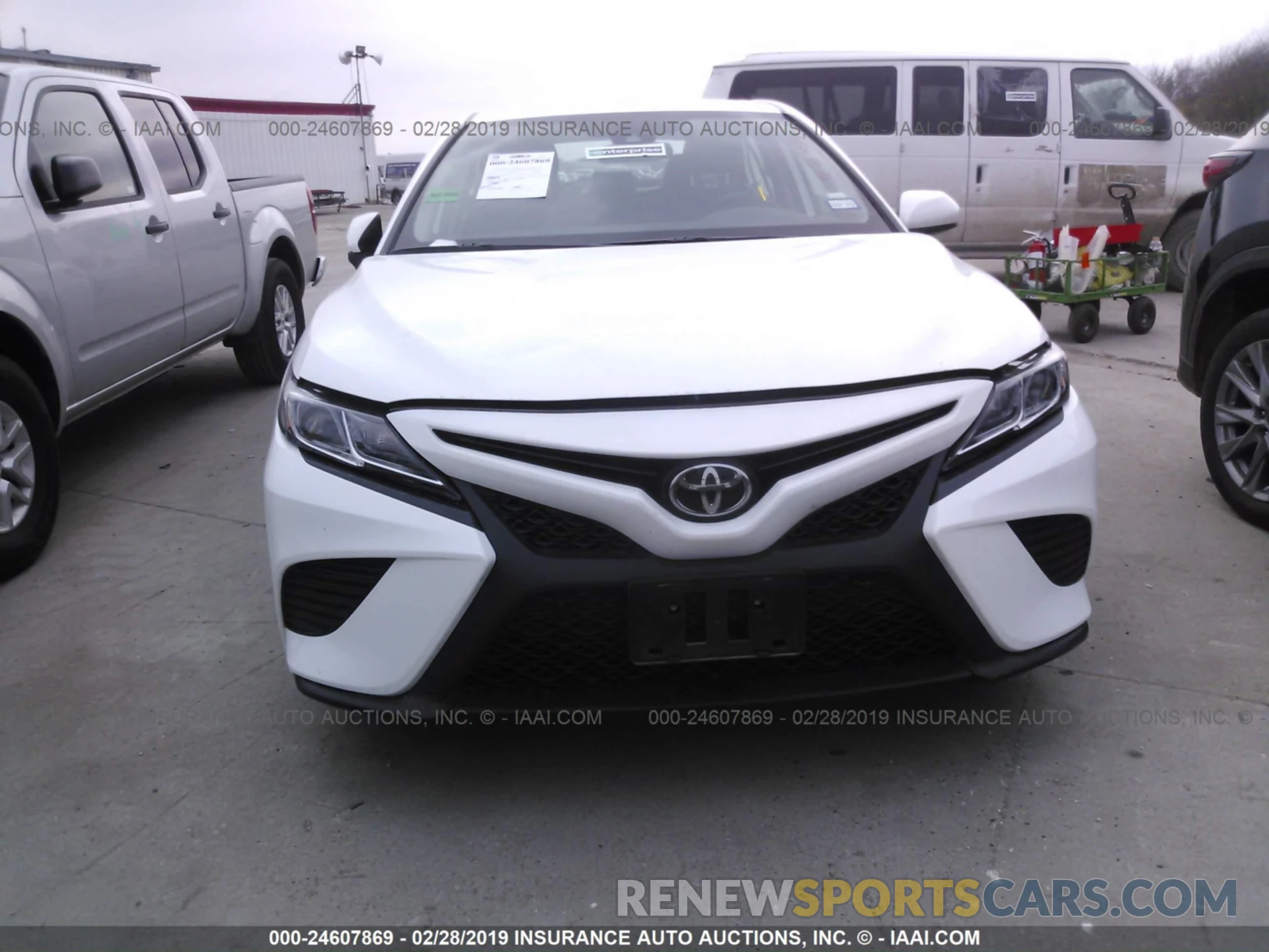 6 Photograph of a damaged car 4T1B11HK9KU698097 TOYOTA CAMRY 2019