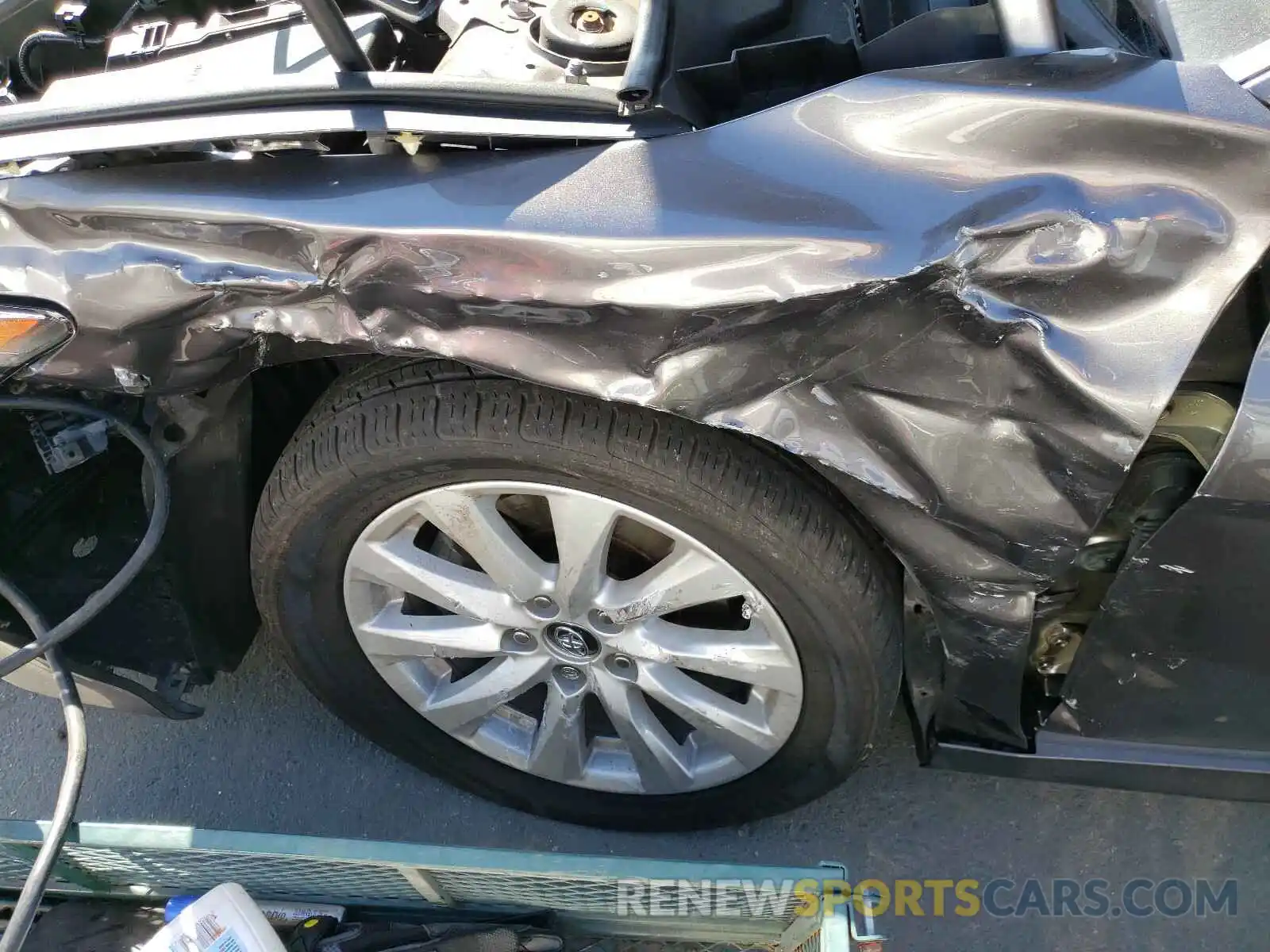 9 Photograph of a damaged car 4T1B11HK9KU698732 TOYOTA CAMRY 2019