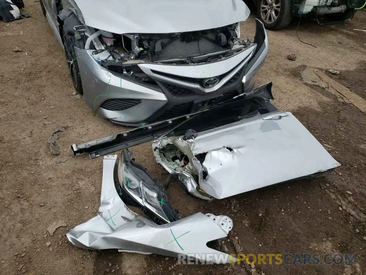 9 Photograph of a damaged car 4T1B11HK9KU698827 TOYOTA CAMRY 2019