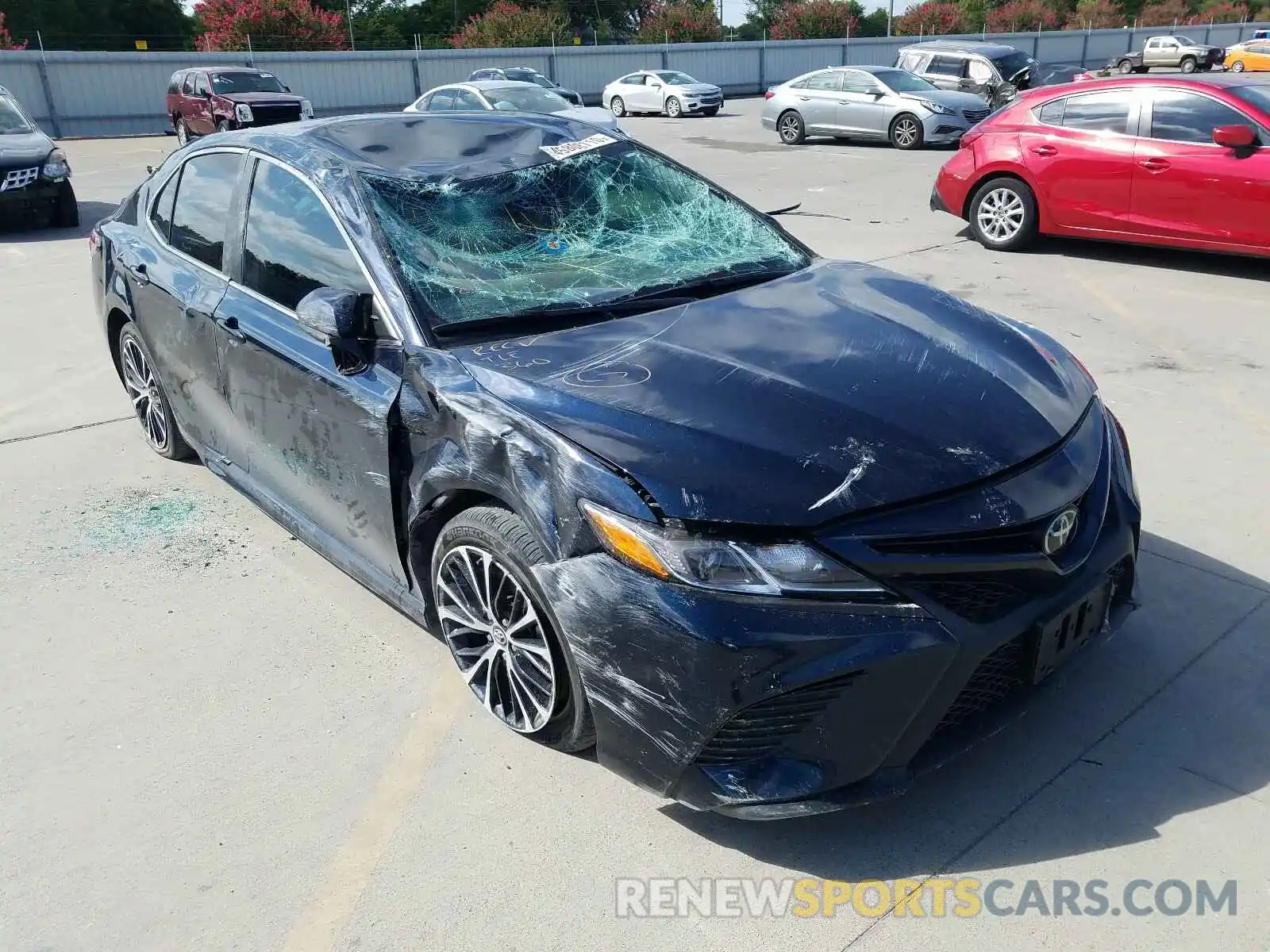 1 Photograph of a damaged car 4T1B11HK9KU700950 TOYOTA CAMRY 2019