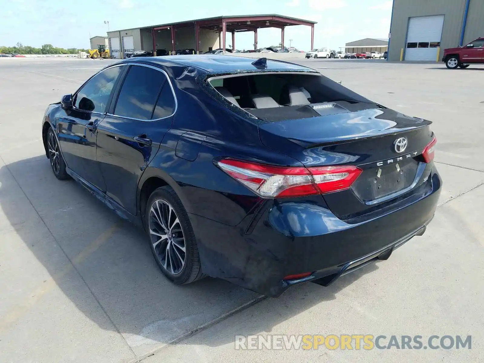 3 Photograph of a damaged car 4T1B11HK9KU700950 TOYOTA CAMRY 2019