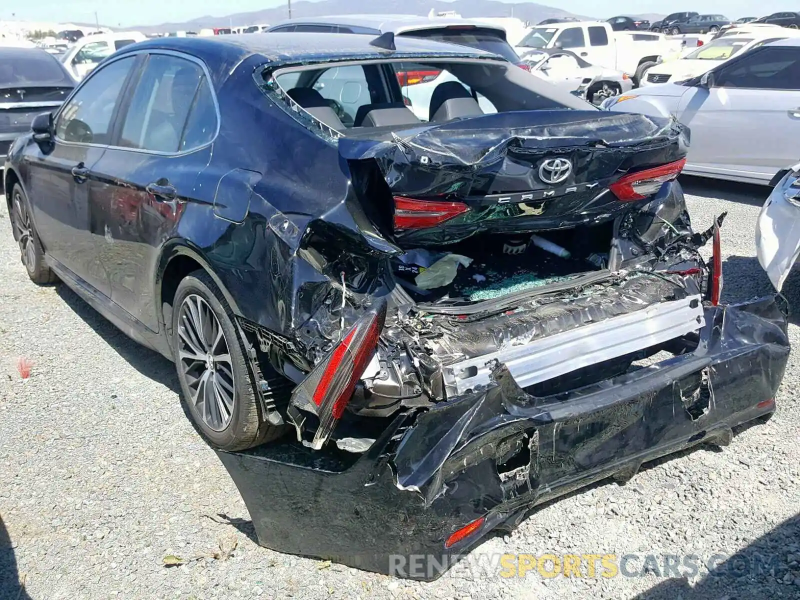 3 Photograph of a damaged car 4T1B11HK9KU700964 TOYOTA CAMRY 2019