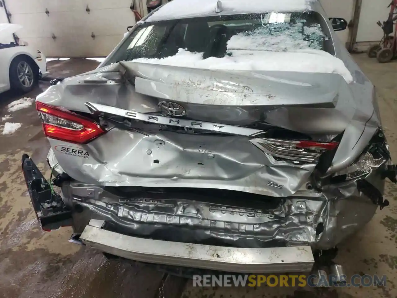 9 Photograph of a damaged car 4T1B11HK9KU701046 TOYOTA CAMRY 2019