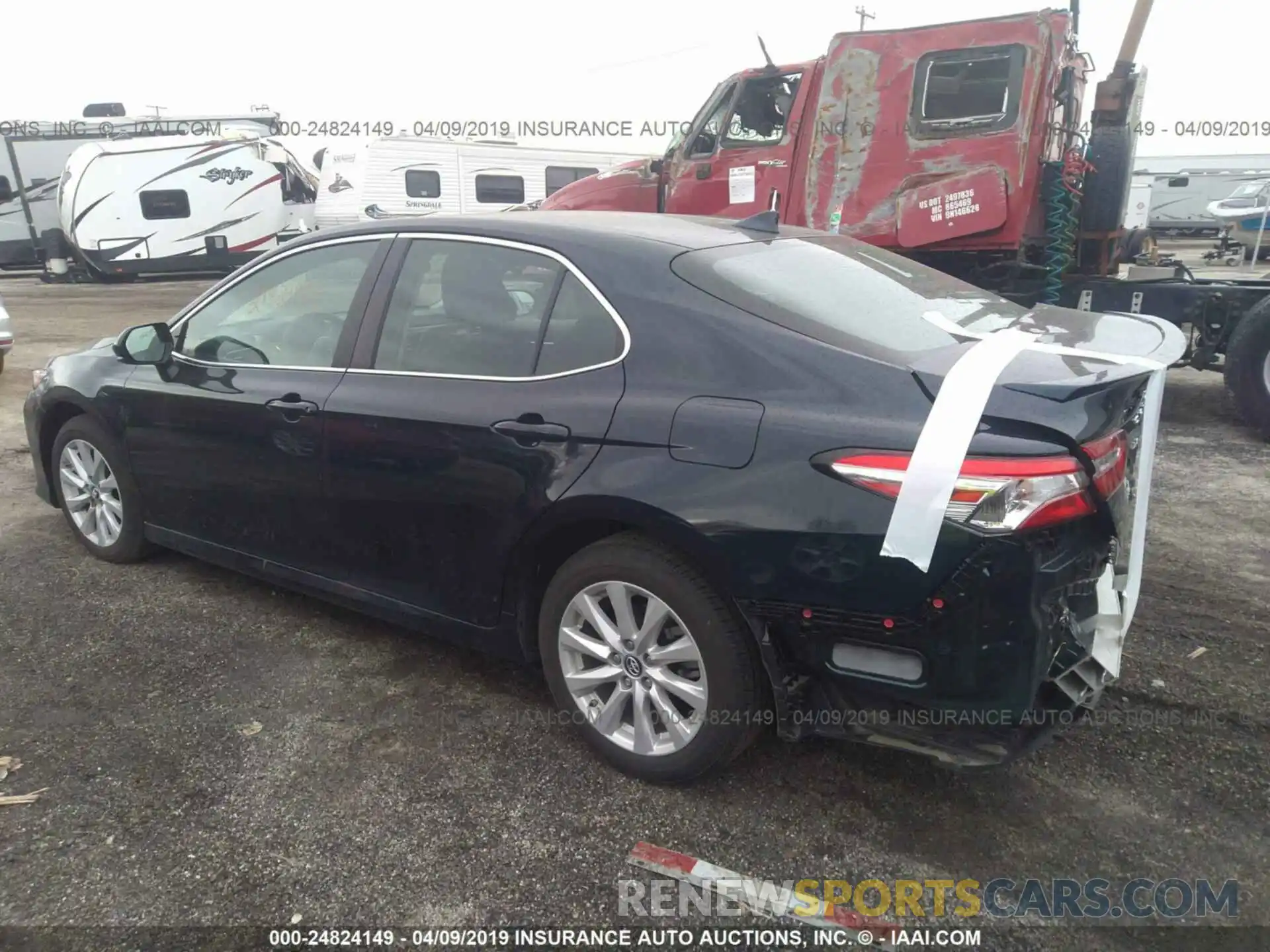 3 Photograph of a damaged car 4T1B11HK9KU702410 TOYOTA CAMRY 2019