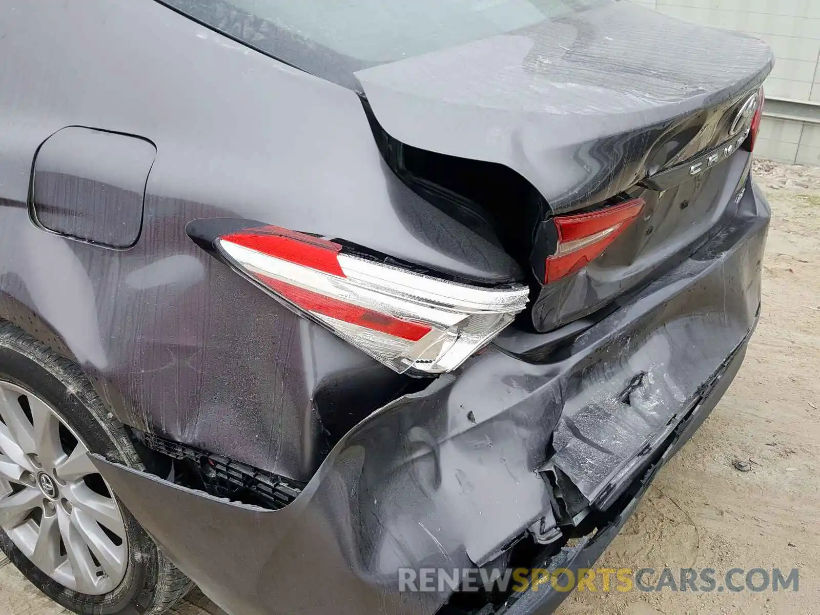 9 Photograph of a damaged car 4T1B11HK9KU703623 TOYOTA CAMRY 2019