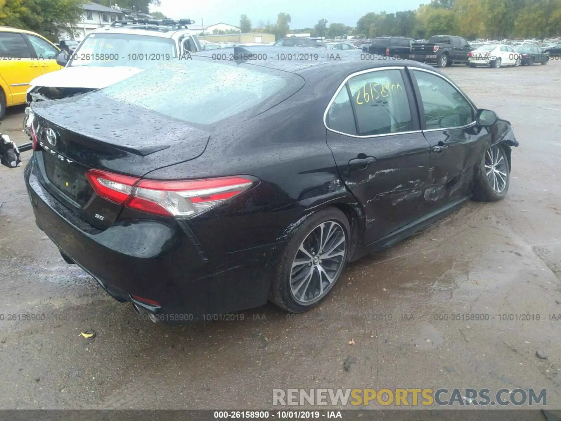 4 Photograph of a damaged car 4T1B11HK9KU704075 TOYOTA CAMRY 2019