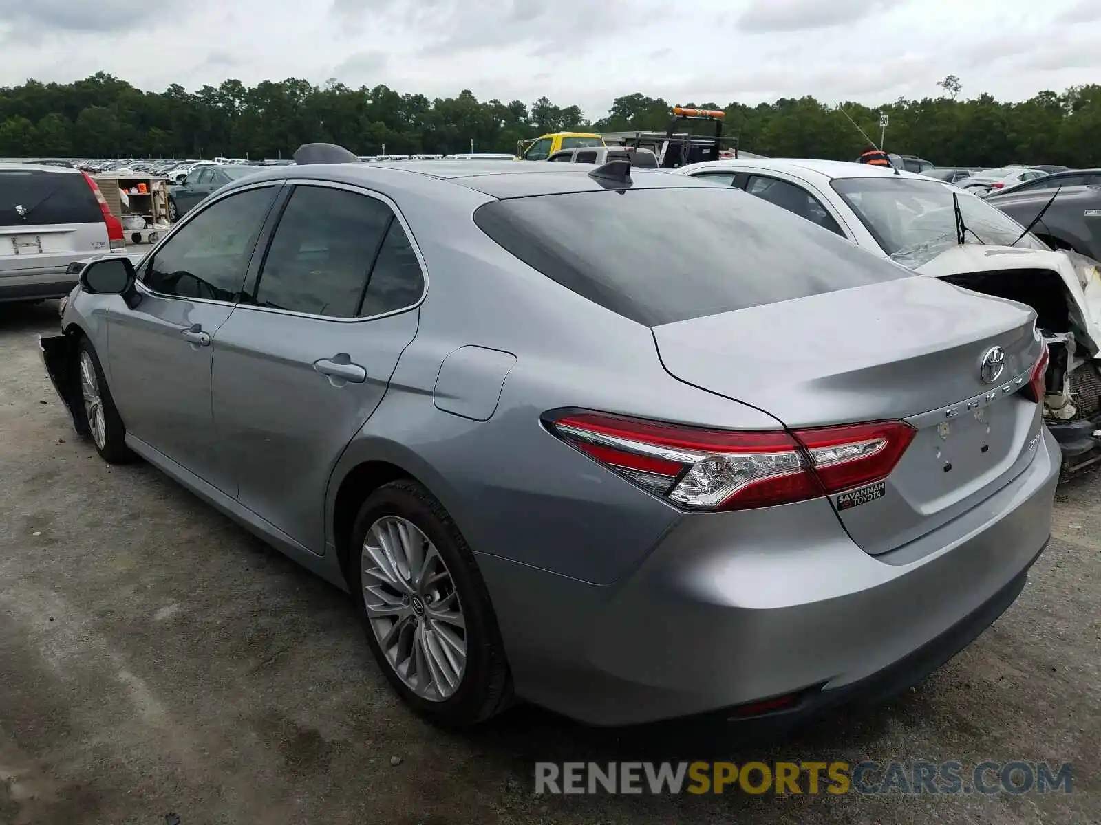 3 Photograph of a damaged car 4T1B11HK9KU706618 TOYOTA CAMRY 2019