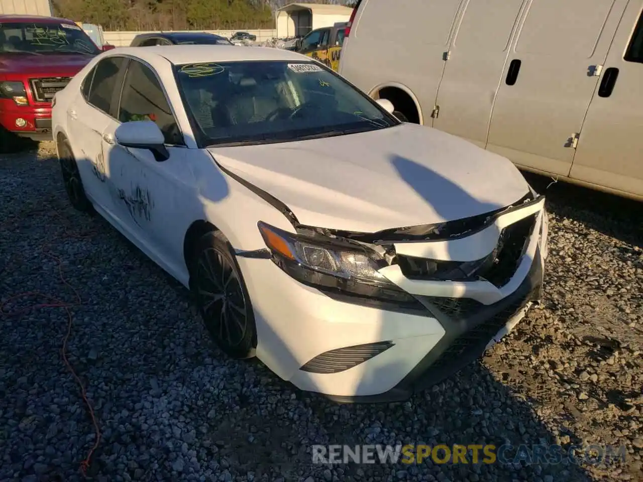 1 Photograph of a damaged car 4T1B11HK9KU706764 TOYOTA CAMRY 2019