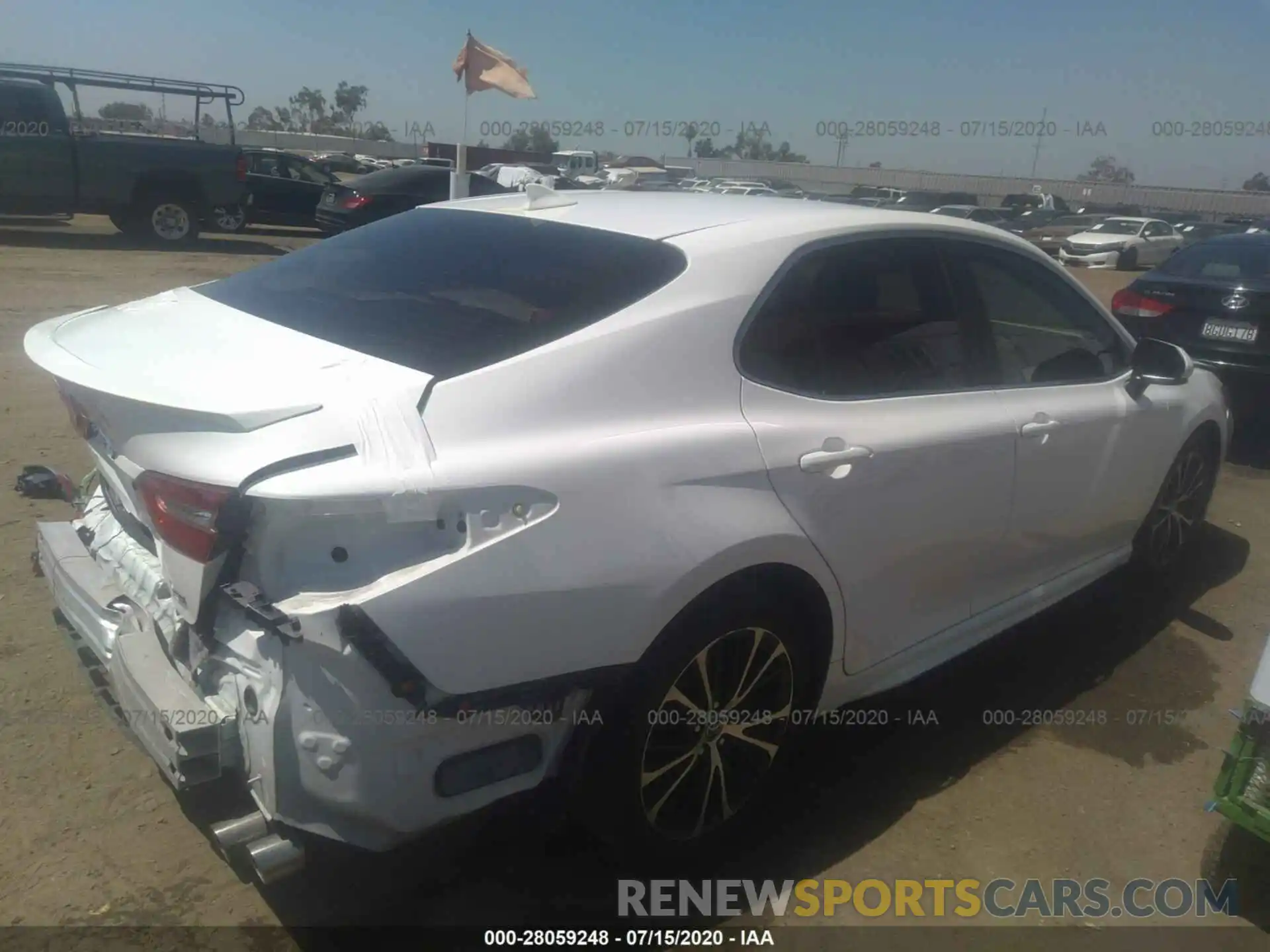 4 Photograph of a damaged car 4T1B11HK9KU708286 TOYOTA CAMRY 2019