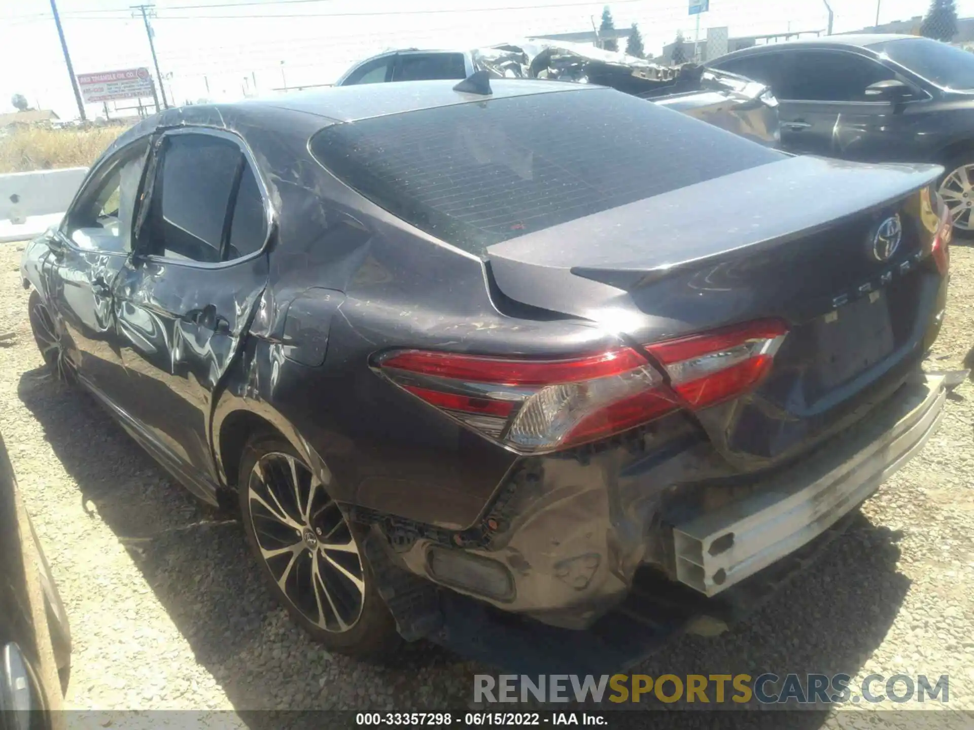 3 Photograph of a damaged car 4T1B11HK9KU717067 TOYOTA CAMRY 2019