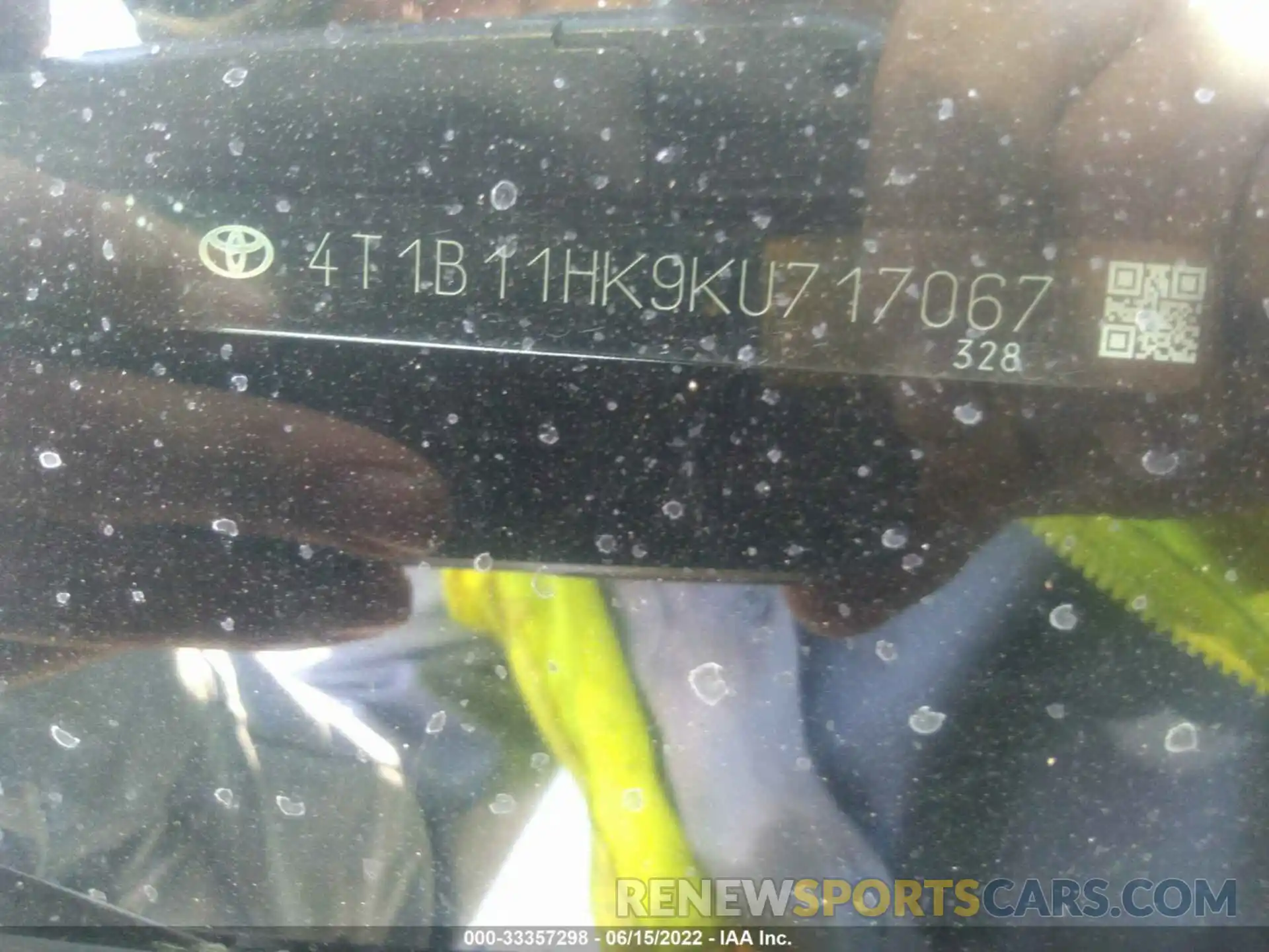 9 Photograph of a damaged car 4T1B11HK9KU717067 TOYOTA CAMRY 2019