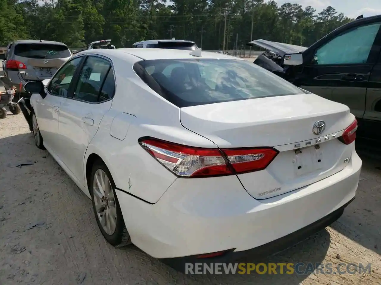 3 Photograph of a damaged car 4T1B11HK9KU717070 TOYOTA CAMRY 2019