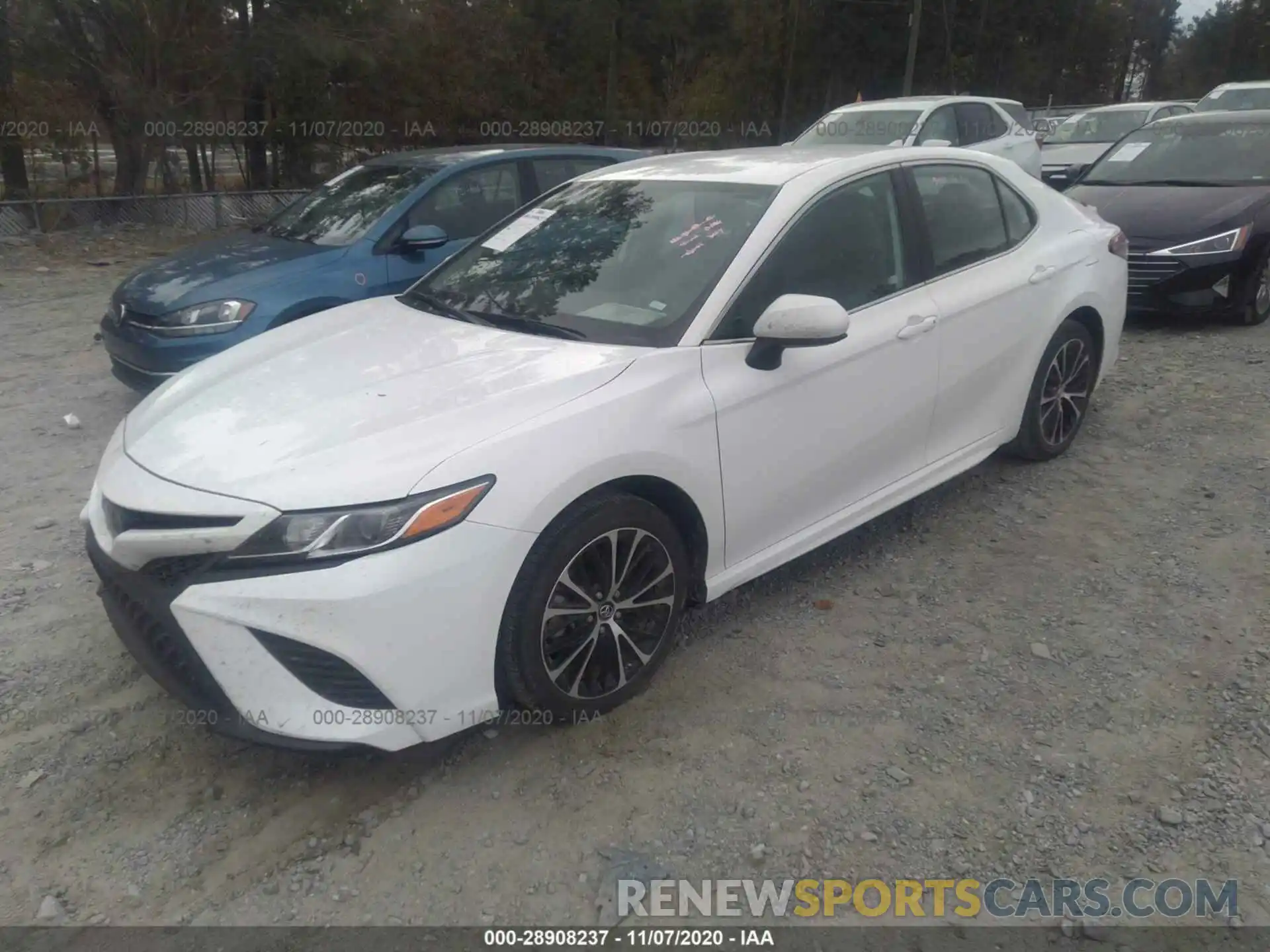 2 Photograph of a damaged car 4T1B11HK9KU717165 TOYOTA CAMRY 2019